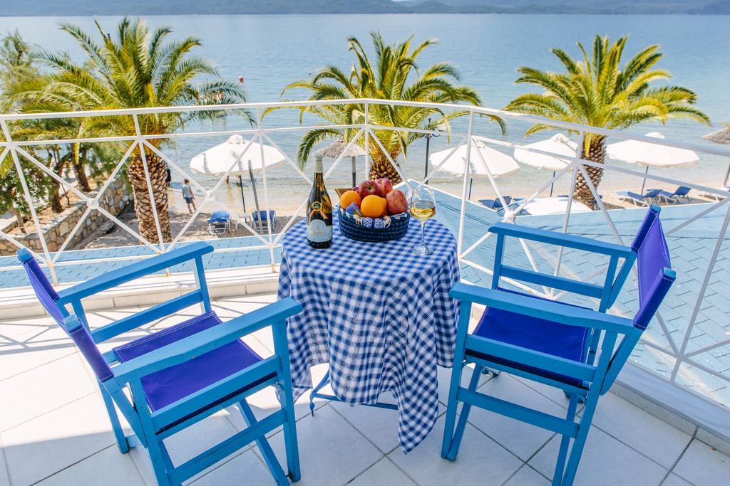 Μeltemi Aparthotel Glifa  Luaran gambar