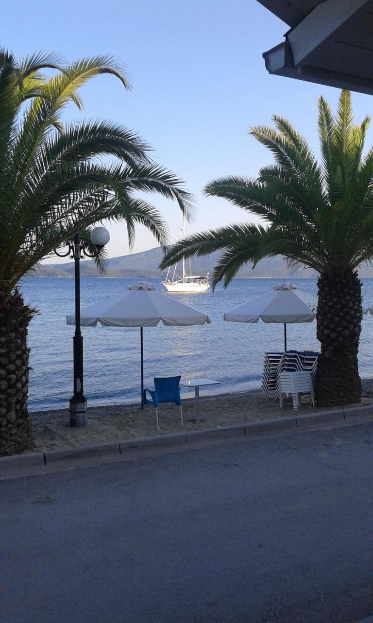 Μeltemi Aparthotel Glifa  Luaran gambar